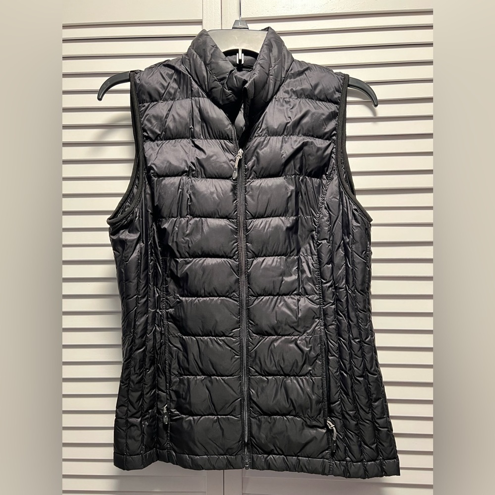 Heat Gear Light Puffer Vest Size M